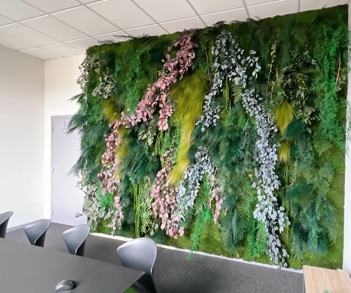 Création mur végétal intérieur en entreprise à Paris